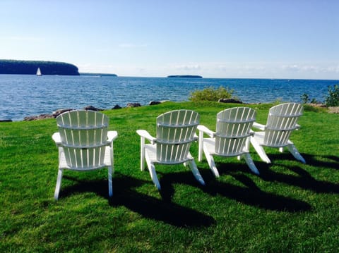 Arbor Cottage LOFT private property ~ Enjoy the views and 100' of lakefront