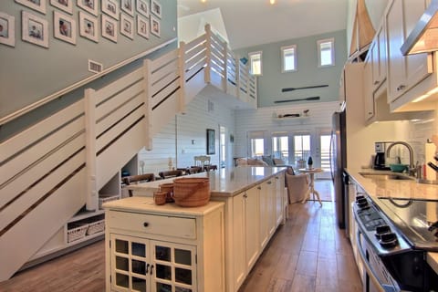 By the Sea! - Kitchen Area