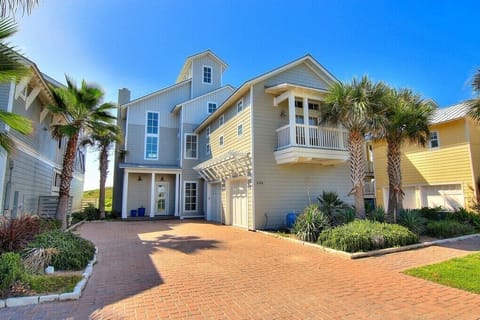 Welcome to Sea La Vie!