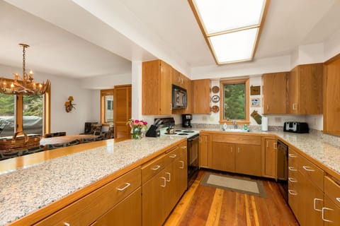 Fully Stocked Kitchen w/ Pass Through Windows