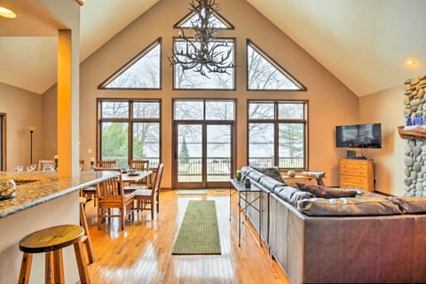 Roscommon Vacation Rental | 4BR | 3BA | 3,200 Sq Ft | Stairs Required