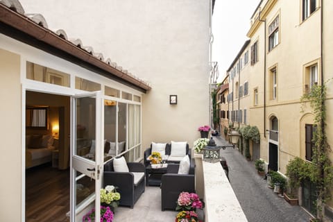 Deluxe Suite, Terrace | Terrace/patio
