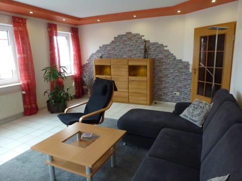 Apartment, Non Smoking (incl. final cleaning fee) | Living area | Flat-screen TV, DVD player
