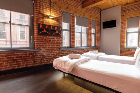 Standard Twin Room, 2 Twin Beds, Accessible | Memory foam beds, soundproofing, iron/ironing board, free WiFi