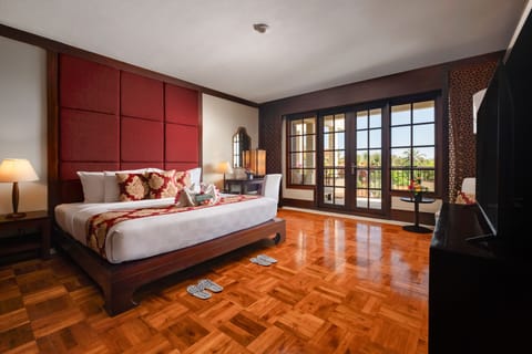 The Ayodya Suite with Club Benefit | 1 bedroom, premium bedding, free minibar, in-room safe