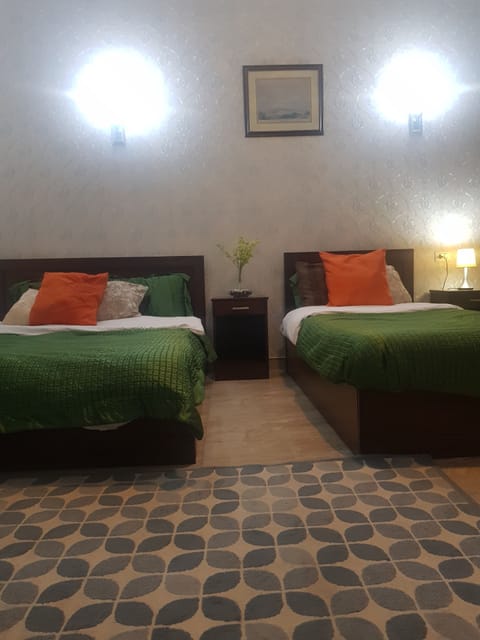 Triple Room | Iron/ironing board, free WiFi