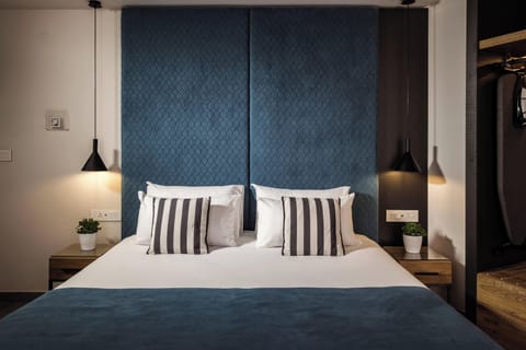 Deluxe Double or Twin Room | In-room safe, individually decorated, individually furnished, desk