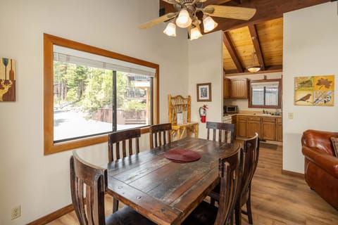 St Francis 14 Dining Area - St Francis 14 Dining Area
