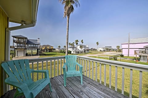 Galveston Vacation Rental | 3BR | 2BA | 850 Sq Ft | Stairs Required