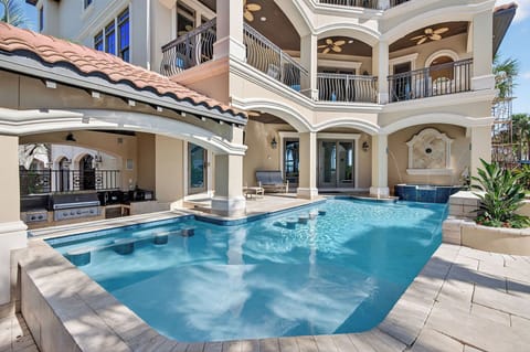 Villa Capri - Avalon Beach Estates - Pool
