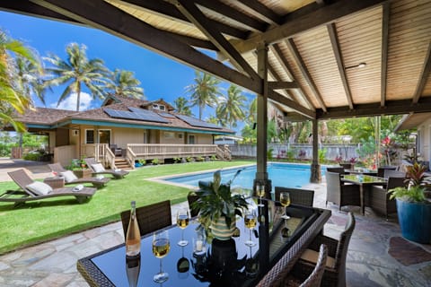 Poolside Lanai - Great for Outdoor Dining