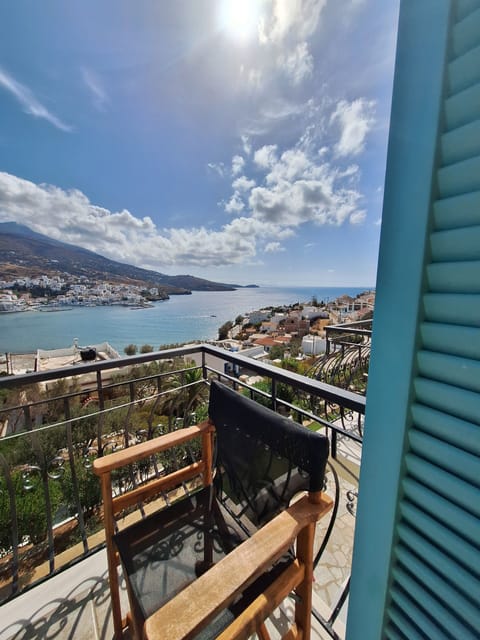 Superior Triple Room, Balcony, Sea View | Minibar, in-room safe, individually decorated, individually furnished