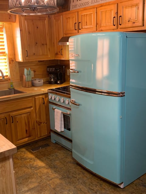 Retro appliances making this kitchen fun to use and a looks great!
