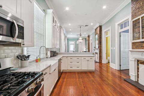 Fully Stocked Kitchen.