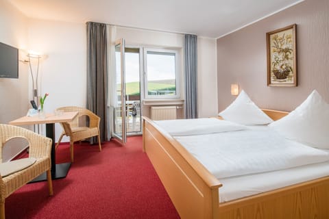 Basic Double Room | Free WiFi, bed sheets