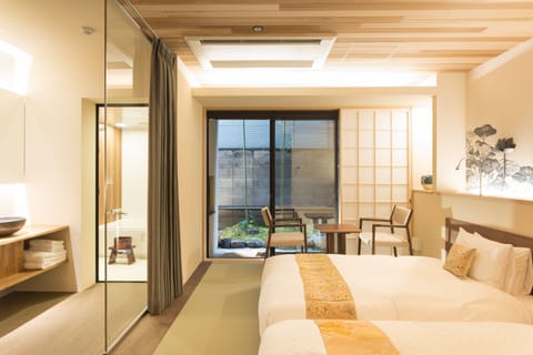 In-room safe, desk, free WiFi, bed sheets