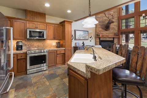 Brand kitchen new appliances May 2022