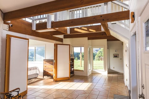 Foyer at entrance downstairs