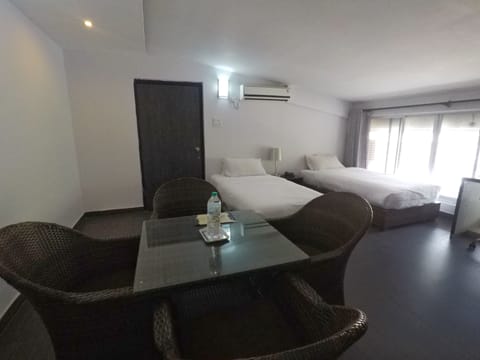 Room, 2 Twin Beds