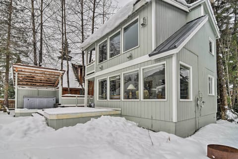 Girdwood Vacation Rental | 1BR | 2BA | 2-Story Cabin