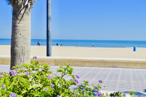 Beach nearby, beach towels