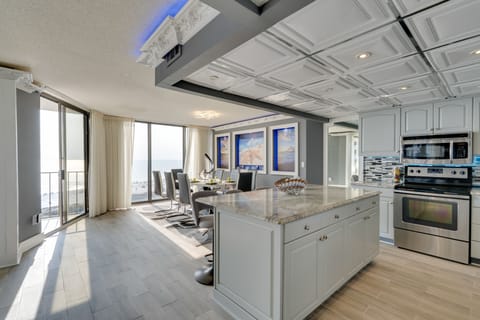 Kitchen | Crockpot | Blender | Toaster