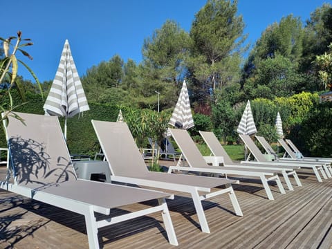 Sundeck