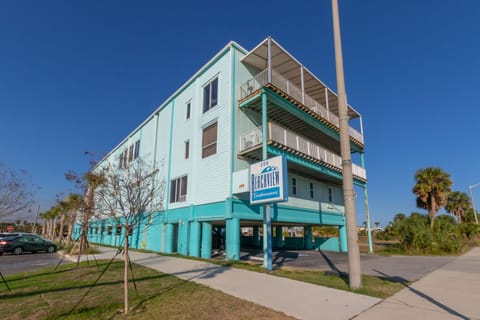 Front view of Beachview Condominiums.