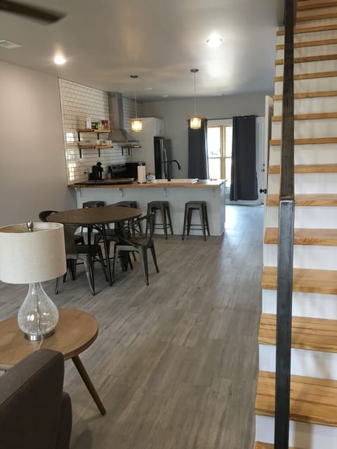 Downtown Executive Townhouse Monroe C, 2 Bedrooms | 2 bedrooms, soundproofing, iron/ironing board, free WiFi