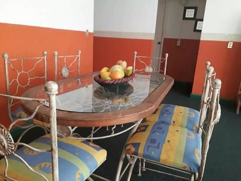 Family Condo, 2 Bedrooms | In-room dining