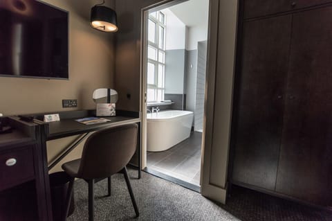 Premium bedding, in-room safe, individually decorated, desk