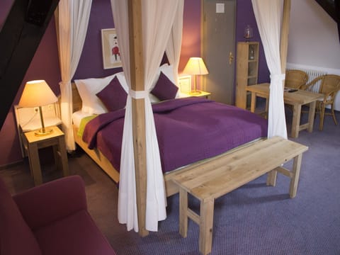 Classic Suite, Ensuite, Garden View