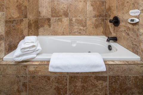 Standard Double Room, Private Bathroom (Room Seven) | Bathroom