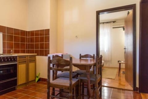 Family Apartment, 2 Bedrooms | In-room dining