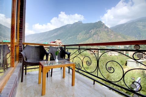 Superior Room, Mountain View with complimentary breakfast | Balcony