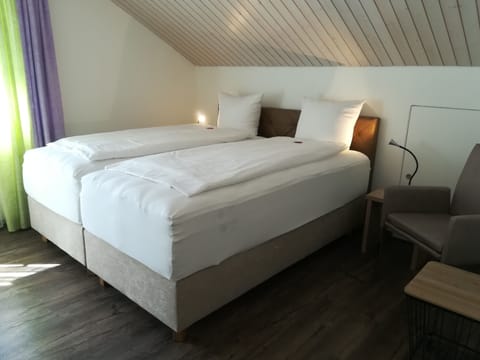 Triple Room, Lakeside | Room amenity