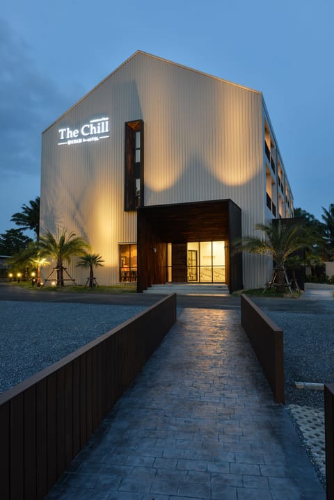 Front of property - evening/night
