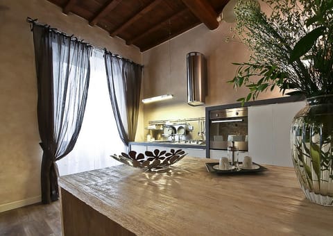 Apartment, 1 Bedroom | In-room dining