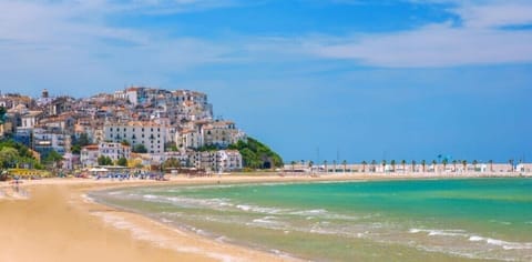 Private beach nearby, white sand, sun loungers, beach umbrellas