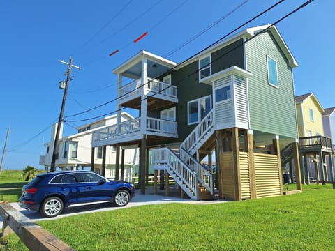 KidsCottage corner of 16-mile rd