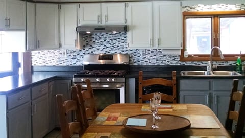 Seating  for 6, large table