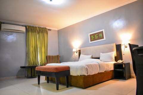 In-room safe, desk, free WiFi, bed sheets