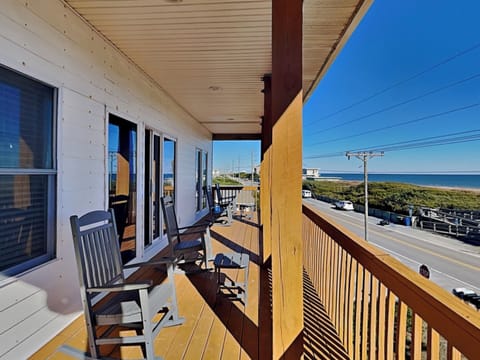 Welcome to Callalily - Stunning Ocean Views