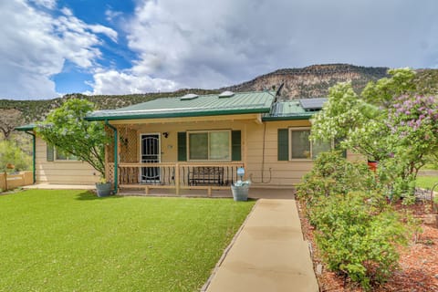Jemez Springs Vacation Rental | 3BR | 2BA | 1,385 Sq Ft | 1 Step Required