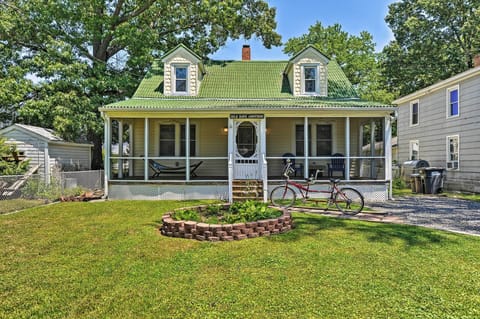 Colonial Beach Vacation Rental | 4BR | 2BA | Stairs Required to Enter