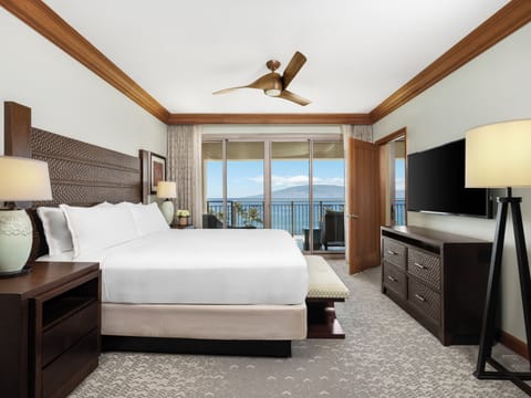 Iron/ironing board, travel crib, free WiFi, bed sheets