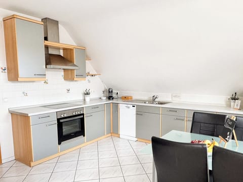 Apartment, 2 Bedrooms, Balcony | Private kitchen | Coffee/tea maker, full-size fridge, microwave, oven