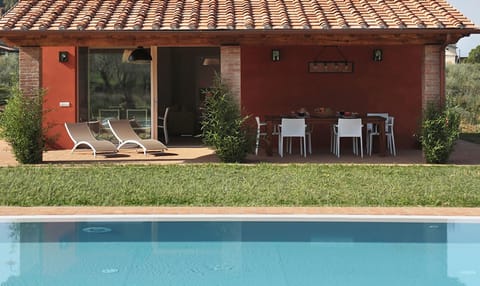 Balcony / Terrace / Patio, Building Exterior, Pool