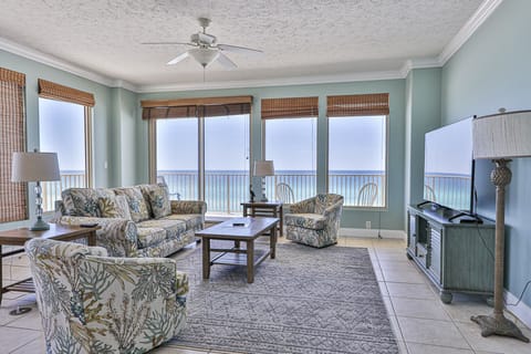 Gulf front living room!
