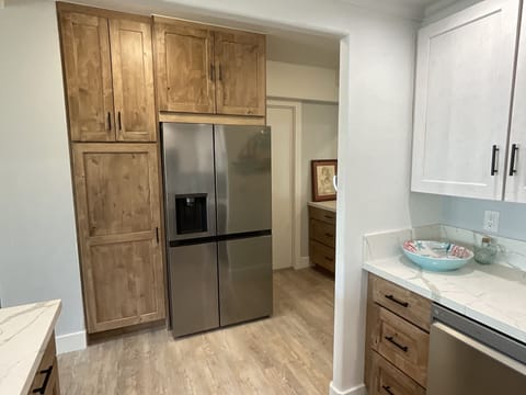 This LG refer, is 27.2 cub feet. This isn’t home, its vacation time, we eat!